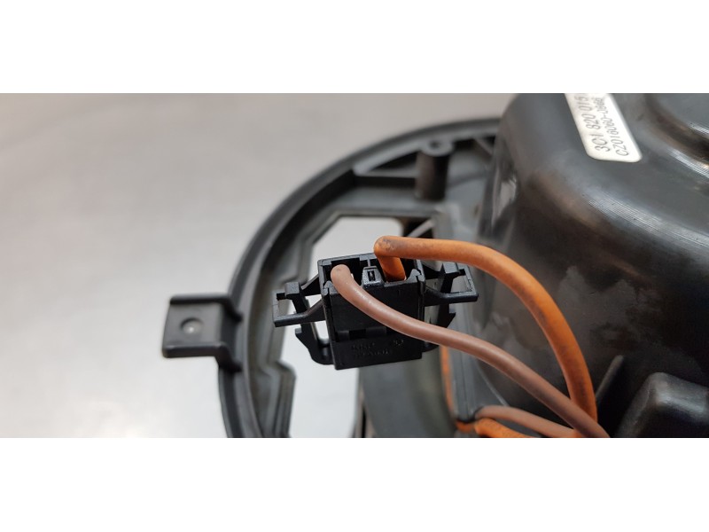 Recambio de motor calefaccion para volkswagen passat berlina (3c2) highline referencia OEM IAM 3C1820015N  