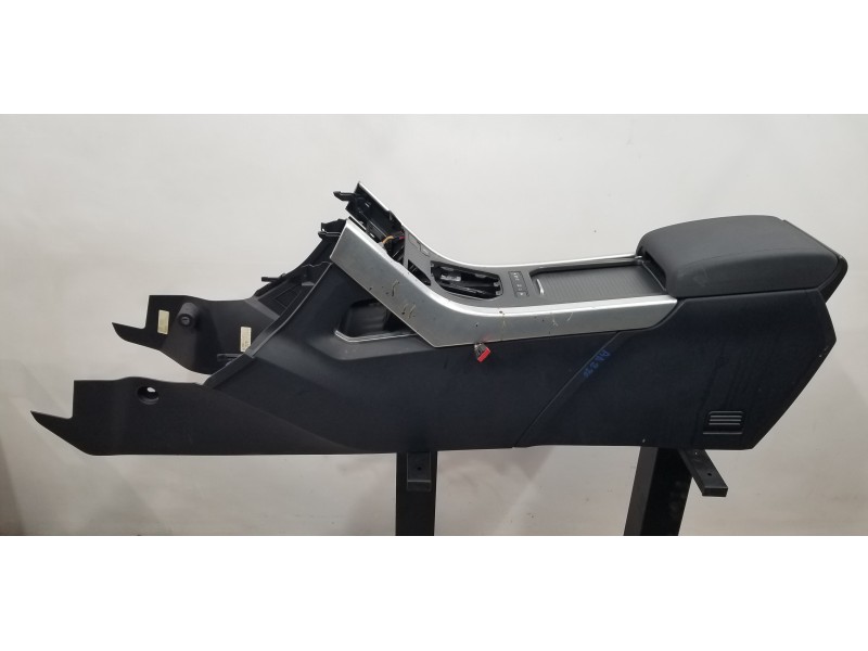 Recambio de apoyabrazos central para land rover evoque dynamic referencia OEM IAM LR054854 LR033473 BJ32045C74AB8PVJ