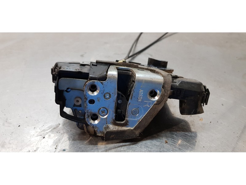 Recambio de cerradura puerta delantera derecha para toyota rav 4 (a3) sol referencia OEM IAM 6903042220  