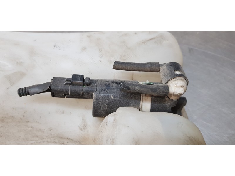 Recambio de deposito limpia para renault scenic iii grand dynamique referencia OEM IAM 289108770R  