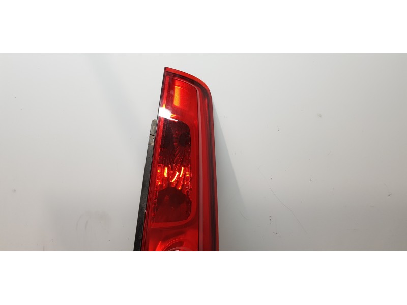 Recambio de piloto trasero derecho para ford fiesta (cbk) ambiente referencia OEM IAM 6S6113404BD  