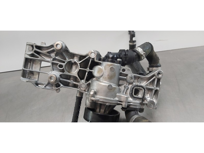 Recambio de soporte alternador para mini mini 5-trg. (f55) one referencia OEM IAM 11518631940  