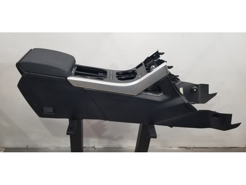 Recambio de apoyabrazos central para land rover evoque dynamic referencia OEM IAM LR054854 LR033473 BJ32045C74AB8PVJ