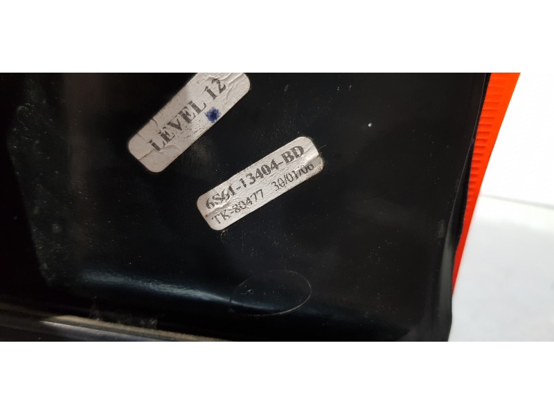 Recambio de piloto trasero derecho para ford fiesta (cbk) ambiente referencia OEM IAM 6S6113404BD  