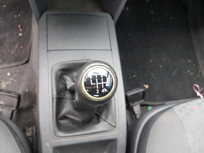 volkswagen polo (9n1) del año 2002