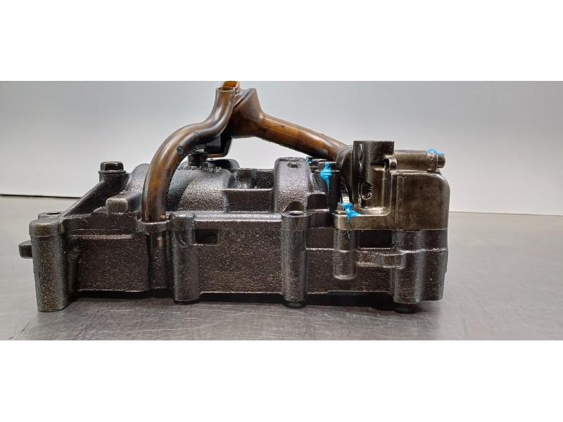 Recambio de bomba aceite para volkswagen t5 bus (7e) caravelle comfortline lang 4motion referencia OEM IAM 03L103295D  