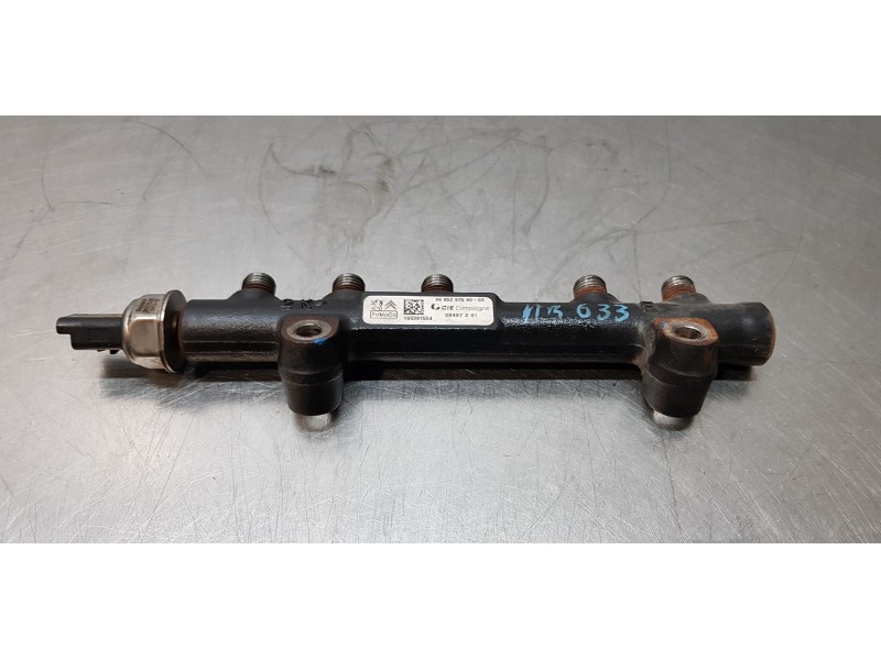 Recambio de rampa inyectora para ford transit courier combi trend referencia OEM IAM 9685297580  