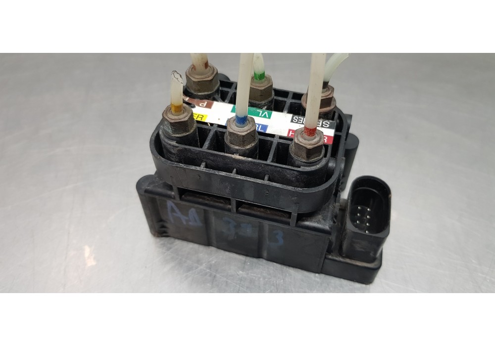 Recambio de valvula aire adicional para mercedes clase r (w251) 320 cdi (251.022) referencia OEM IAM A2513200058  