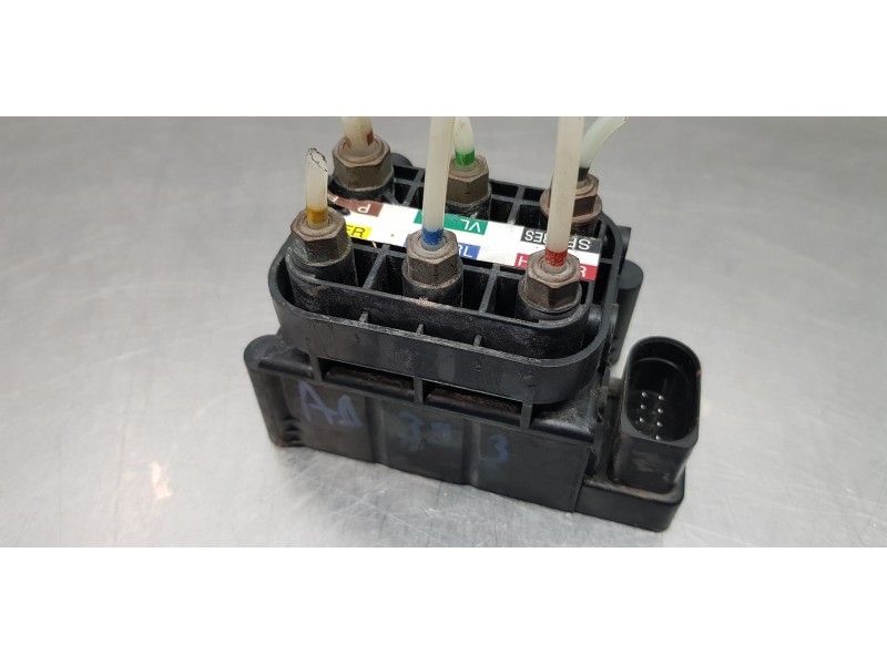 Recambio de valvula aire adicional para mercedes clase r (w251) 320 cdi (251.022) referencia OEM IAM A2513200058  