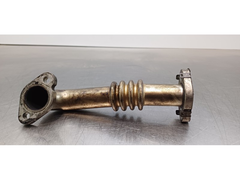 Recambio de tubo para volkswagen t5 bus (7e) caravelle comfortline lang 4motion referencia OEM IAM 03L131521S  