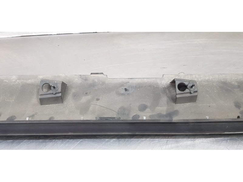 Recambio de faldon lateral para volvo xc60 inscription awd referencia OEM IAM 31420623  