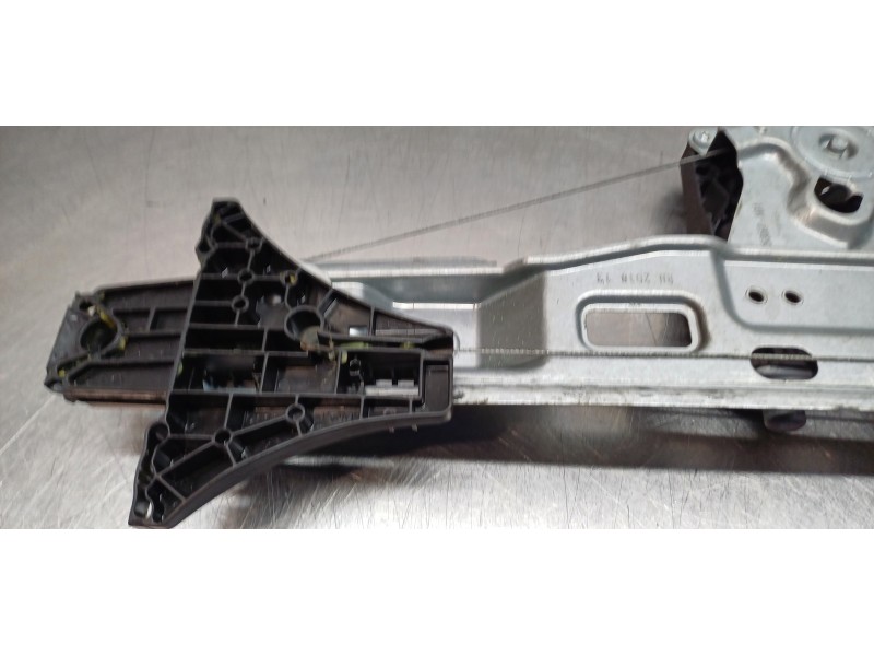 Recambio de elevalunas trasero derecho para opel zafira (c) family start/stop referencia OEM IAM 13369290 13260142  Recambio de elevalunas trasero derecho para opel zafira (c) family start/stop referencia OEM IAM 13369290 13260142