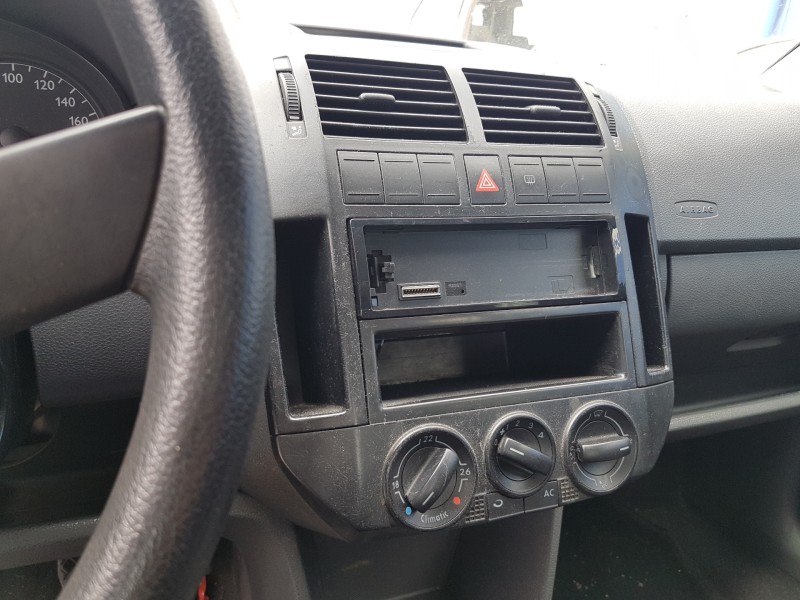 volkswagen polo (9n1) del año 2002