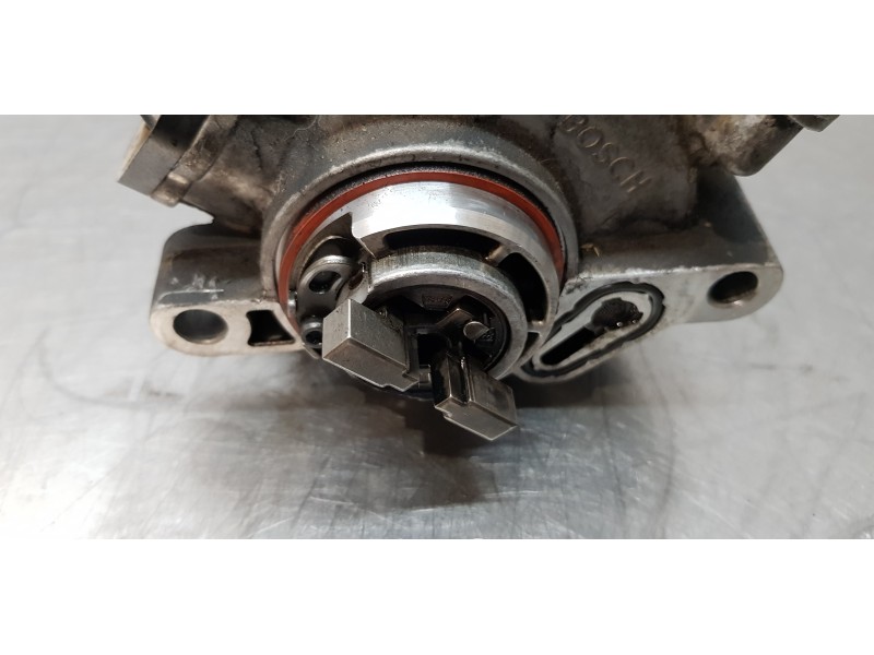 Recambio de depresor freno / bomba vacio para ford transit courier combi trend referencia OEM IAM 9604021880  