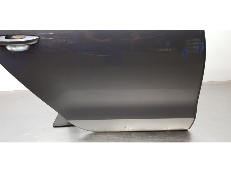 Recambio de puerta trasera derecha para volkswagen passat lim. (362) referencia OEM IAM 561833056C  