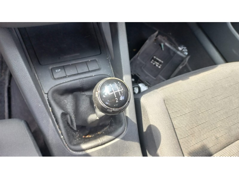 volkswagen golf v berlina (1k1) del año 2005