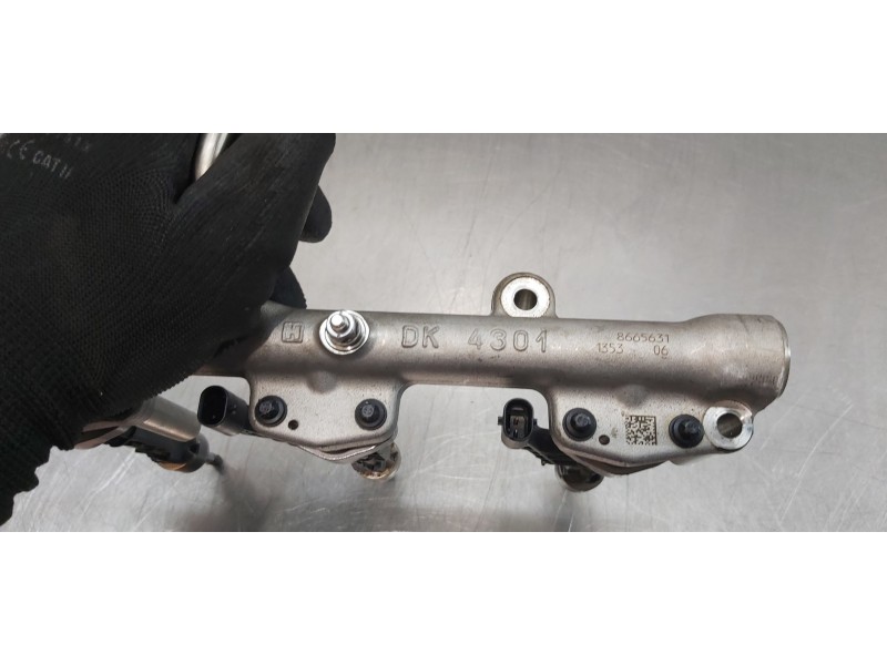 Recambio de rampa inyectora para mini mini 5-trg. (f55) one referencia OEM IAM 13538665631  