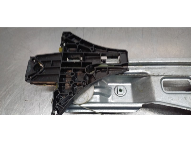 Recambio de elevalunas trasero izquierdo para opel zafira (c) family start/stop referencia OEM IAM 13369289 13260141  Recambio de elevalunas trasero izquierdo para opel zafira (c) family start/stop referencia OEM IAM 13369289 13260141