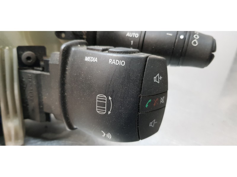 Recambio de mando multifuncion para renault scenic iii grand dynamique referencia OEM IAM 255670019R  