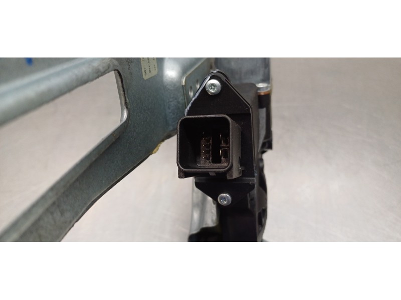 Recambio de elevalunas trasero izquierdo para opel zafira (c) family start/stop referencia OEM IAM 13369289 13260141  Recambio de elevalunas trasero izquierdo para opel zafira (c) family start/stop referencia OEM IAM 13369289 13260141