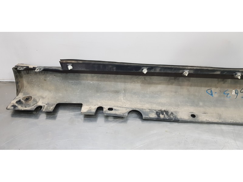 Recambio de faldon lateral para bmw x5 (e70) xdrive35d referencia OEM IAM 51778037290  