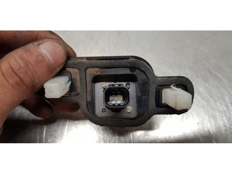 Recambio de modulo electronico para toyota avensis touring sports executive referencia OEM IAM 8679005040  