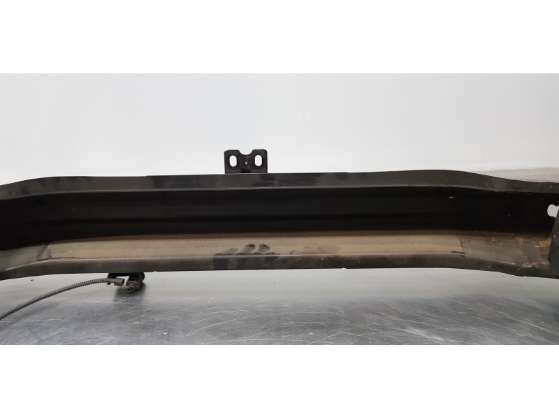 Recambio de refuerzo paragolpes delantero para volkswagen passat lim. (362) referencia OEM IAM 561807109  