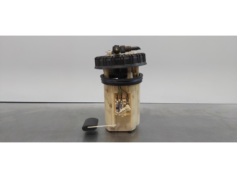 Recambio de aforador para hyundai accent (lc) gl 4p referencia OEM IAM 3111025000   Recambio de aforador para hyundai accent (lc) gl 4p referencia OEM IAM 3111025000