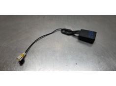 Recambio de enganche del cinturon delantero izq para peugeot partner kasten confort l1 referencia OEM IAM 8975V6