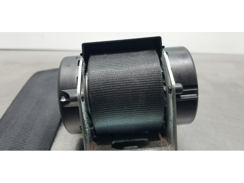 Recambio de cinturon seguridad trasero izquierdo para land rover evoque dynamic referencia OEM IAM LR026470 BJ32611B68AD8PVJ AMB