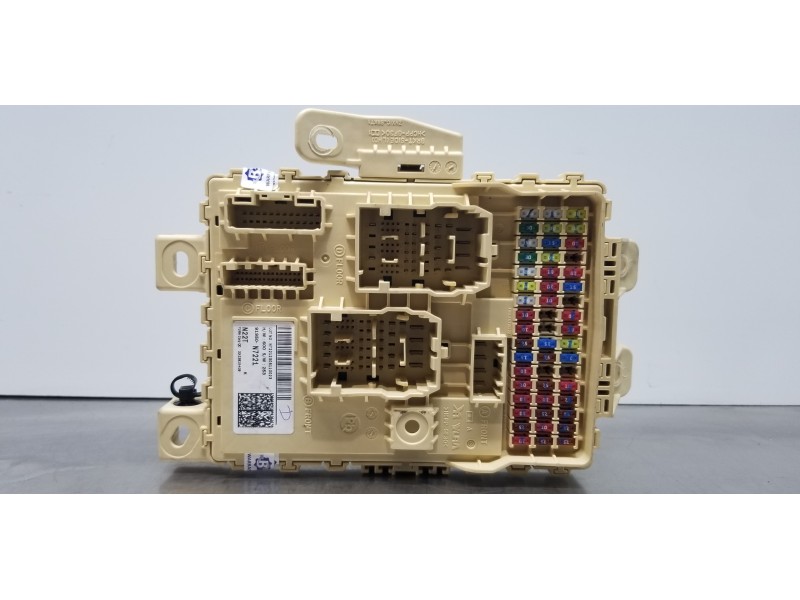 Recambio de caja reles / fusibles para hyundai tucson tecno sky referencia OEM IAM 91950N7221  