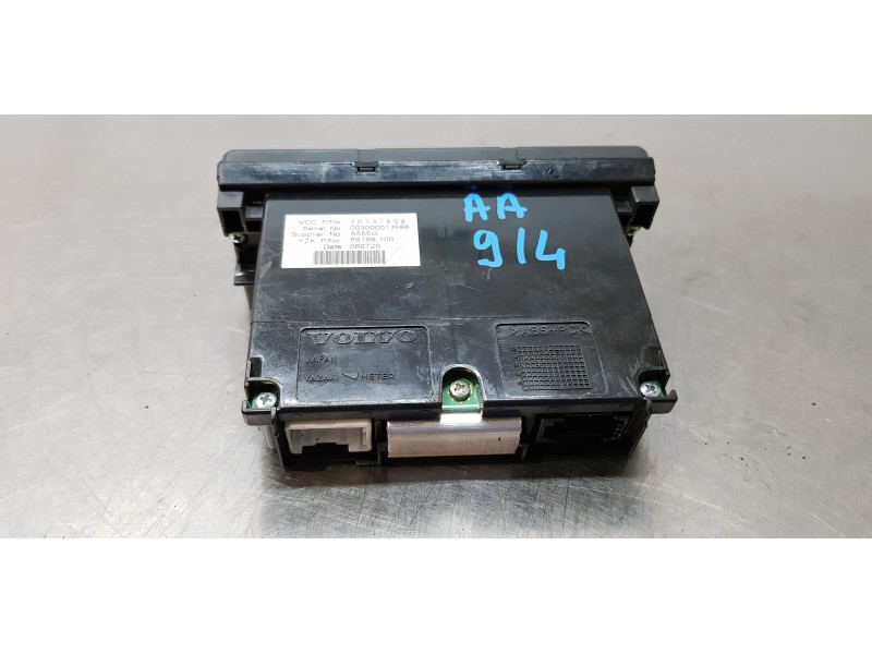 Recambio de pantalla multifuncion para volvo c30 d5 momentum referencia OEM IAM 30737809   Recambio de pantalla multifuncion para volvo c30 d5 momentum referencia OEM IAM 30737809