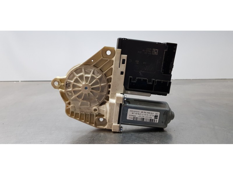 Recambio de motor elevalunas delantero derecho para seat altea xl (5p5) style ecomotive referencia OEM IAM 1T0959702AF  