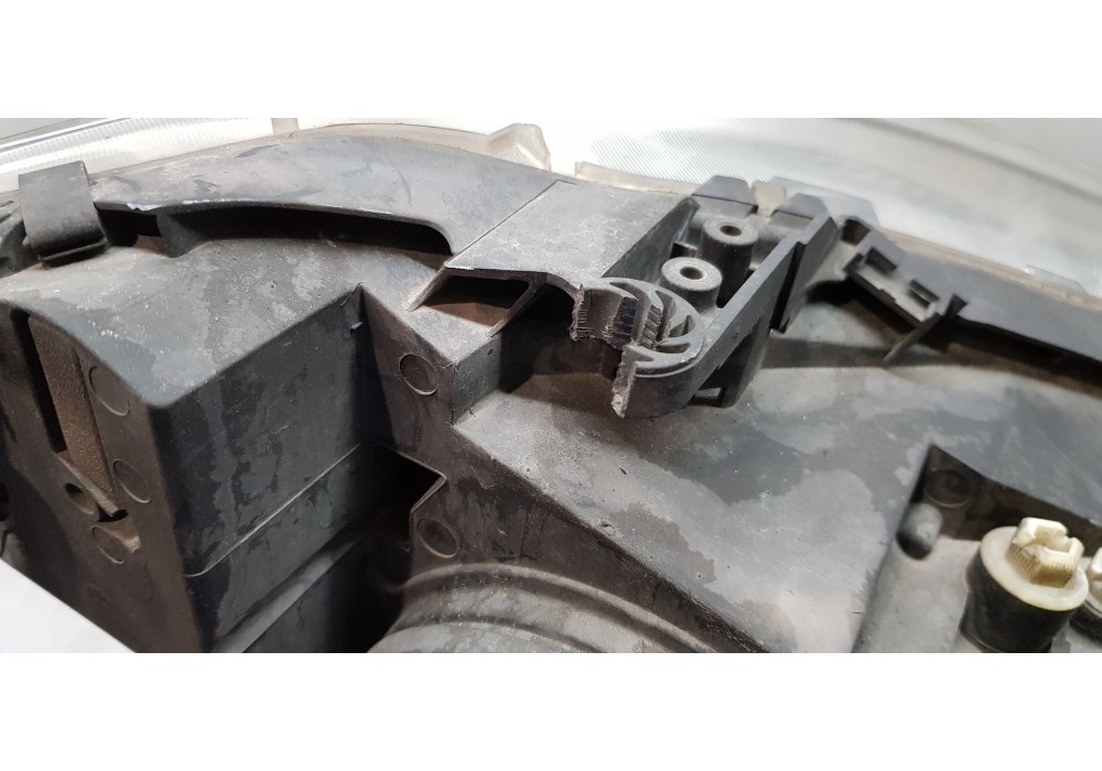 Recambio de faro izquierdo para mercedes clase s (w221) berlina 320 / 350 cdi (221.022) referencia OEM IAM A2218205561  