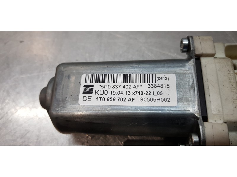 Recambio de motor elevalunas delantero derecho para seat altea xl (5p5) style ecomotive referencia OEM IAM 1T0959702AF  