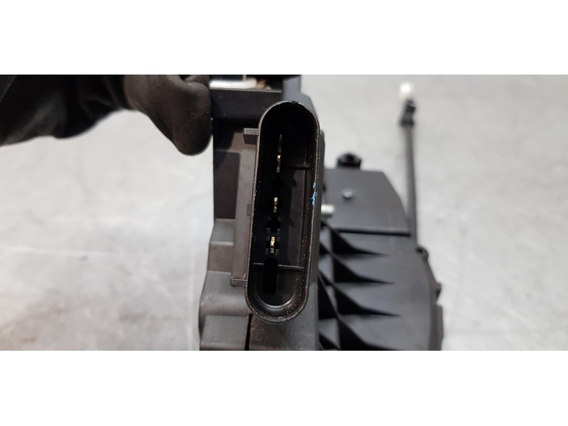 Recambio de cerradura puerta trasera izquierda para ford focus lim. st-line b&r referencia OEM IAM BM5AA26413AH   Recambio de cerradura puerta trasera izquierda para ford focus lim. st-line b&r referencia OEM IAM BM5AA26413AH