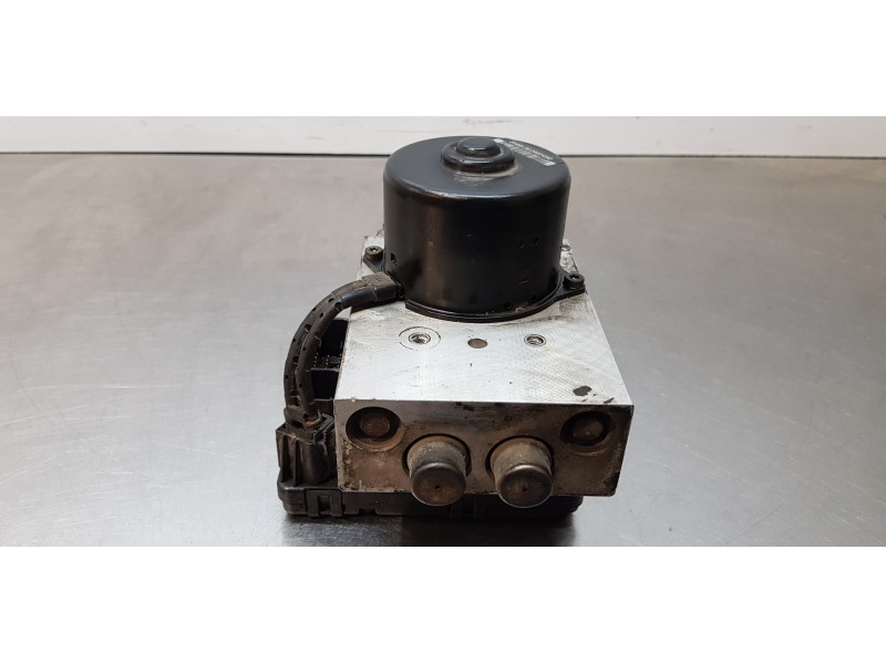 Recambio de abs para chrysler voyager (rg) 2.8 crd se grand voyager (d) referencia OEM IAM 04686704AD  