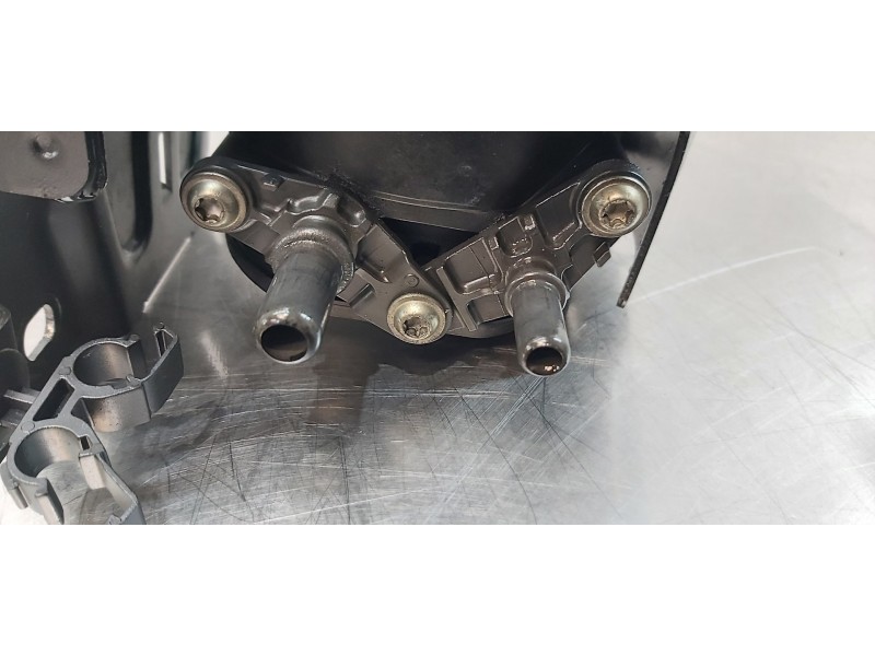 Recambio de soporte filtro gasoil para ford transit kastenwagen (ttg) 350 l2 ambiente referencia OEM IAM 2005767  