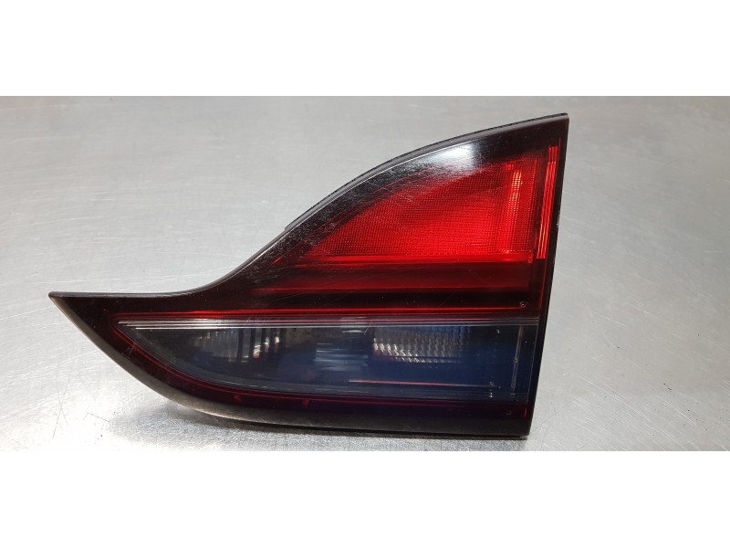 Recambio de piloto trasero derecho interior para opel zafira tourer expression referencia OEM IAM 13288831  