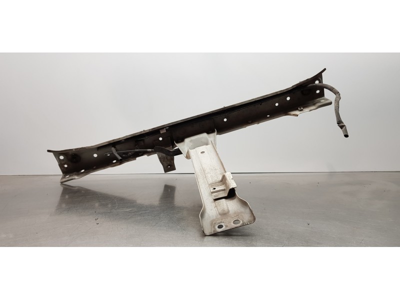 Recambio de travesaño superior para ssangyong korando limited 4x2 referencia OEM IAM 5713034150   Recambio de travesaño superior para ssangyong korando limited 4x2 referencia OEM IAM 5713034150