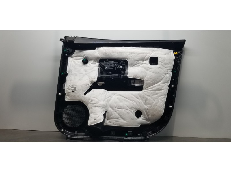 Recambio de guarnecido tapizado puerta delantera izquierda para hyundai tucson tecno sky referencia OEM IAM 82305N7011NNB  
