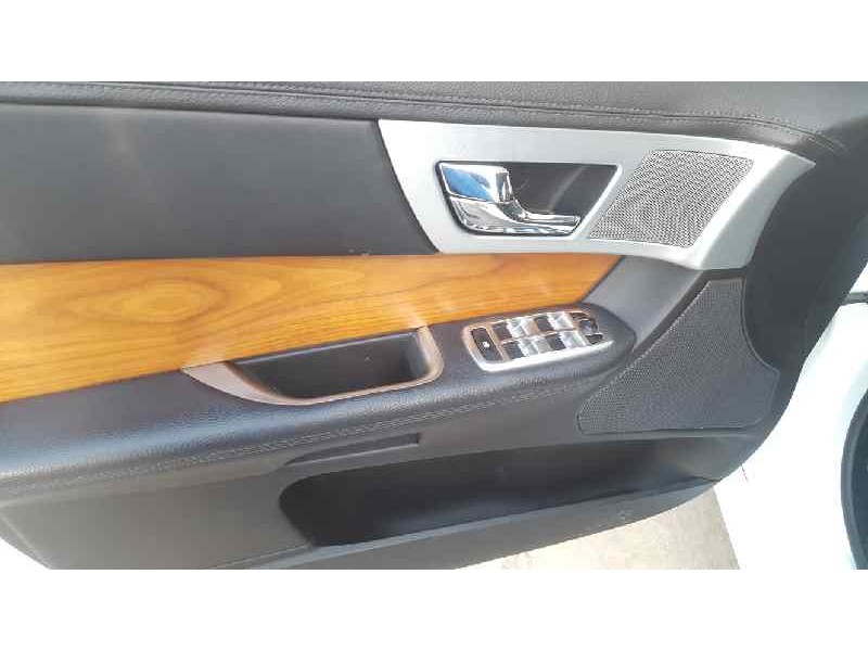 jaguar xf del año 2011