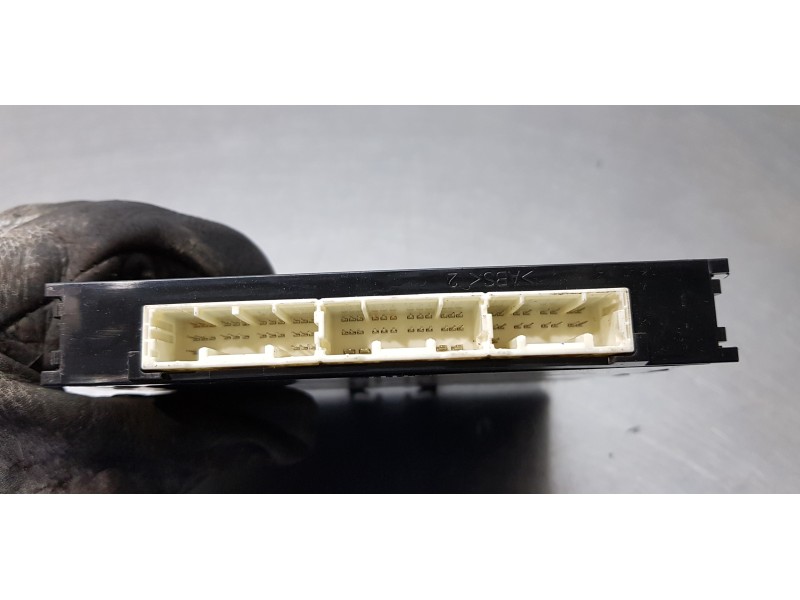 Recambio de modulo electronico para toyota auris touring sports (e18) hybrid active referencia OEM IAM 8999002380  