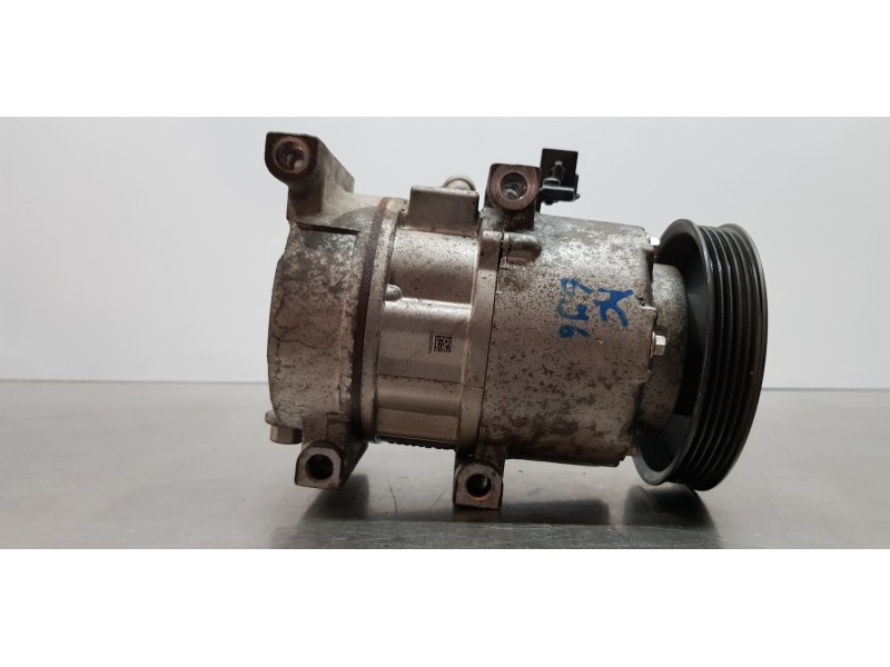 Recambio de compresor aire acondicionado para kia carens ( ) basic referencia OEM IAM 97701A4500   Recambio de compresor aire acondicionado para kia carens ( ) basic referencia OEM IAM 97701A4500
