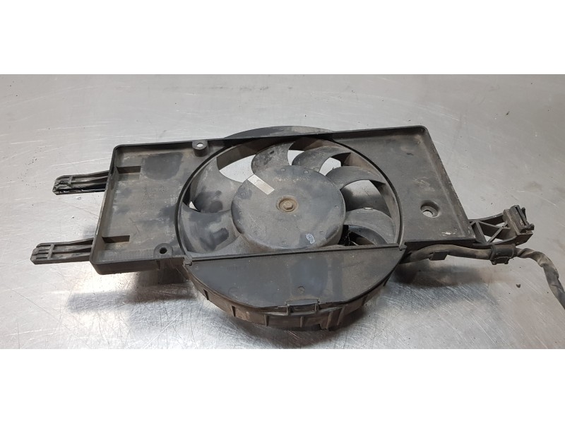 Recambio de electroventilador para ford focus lim. (cb8) trend referencia OEM IAM BV618C607SC   Recambio de electroventilador para ford focus lim. (cb8) trend referencia OEM IAM BV618C607SC