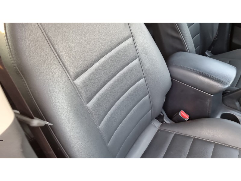 kia carens ( ) del año 2018