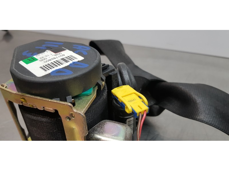 Recambio de cinturon seguridad delantero derecho para audi a8 (4e2) 3.7 quattro referencia OEM IAM 4E1857706V04  