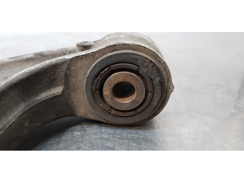 Recambio de brazo suspension superior trasero derecho para maserati quattroporte básico referencia OEM IAM   