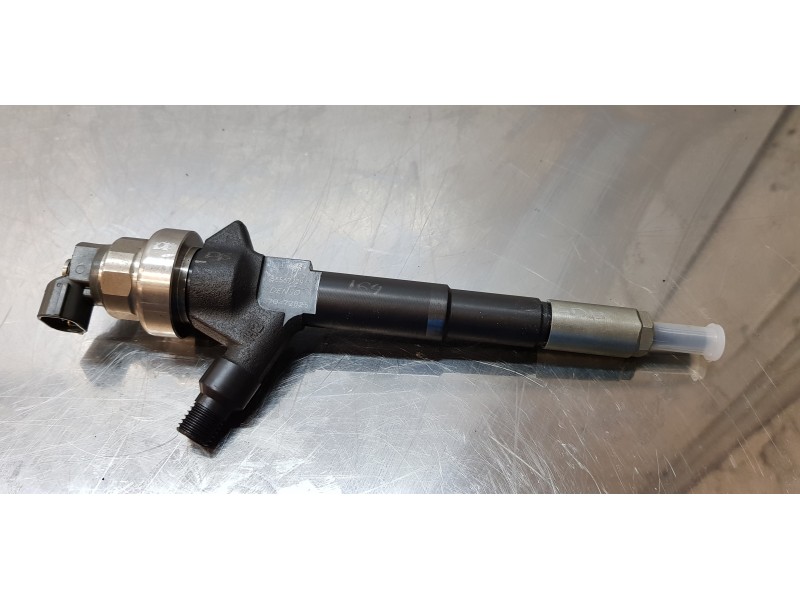 Recambio de inyector para chevrolet trax lt referencia OEM IAM 55567729  