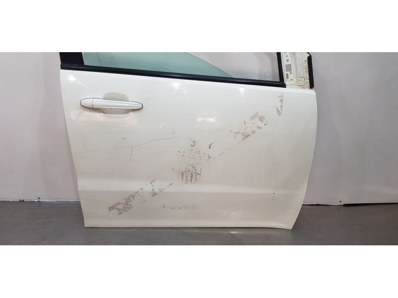 Recambio de puerta delantera derecha para ssangyong korando limited 4x2 referencia OEM IAM 6202134105  